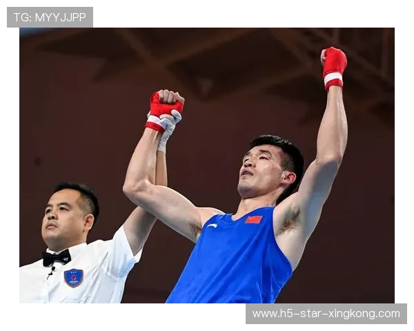 拳击世界冠军对决画面惊心动魄引爆社媒